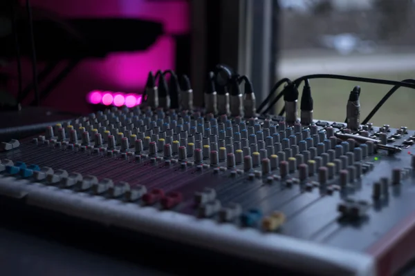 What we offer as the Best AV sound system in Abu Dhabi for events and conferences.
